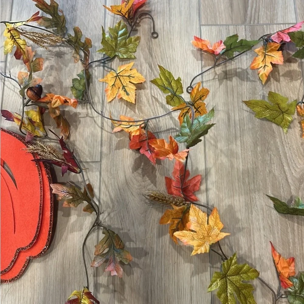 Fall decorations - Picture 2 of 11